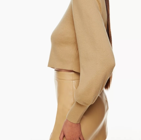 Aritzia Rebecca cropped sweater - Picture 2 of 5